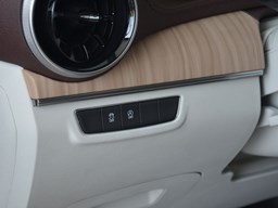 風(fēng)行游艇內(nèi)飾圖片