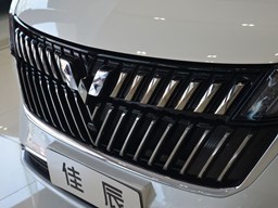 五菱佳辰細節(jié)圖片