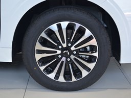 五菱佳辰細節(jié)圖片