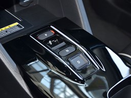 本田e：NS1 內(nèi)飾圖片