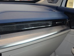 榮威鯨內(nèi)飾圖片