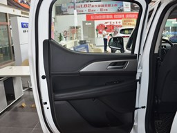 長城金剛炮內(nèi)飾圖片