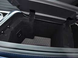 上汽MAXUS G90內(nèi)飾圖片