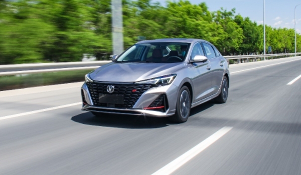 長安逸動1.6手動擋這款車怎么樣 長安逸動1.6手動擋車輛性能不錯