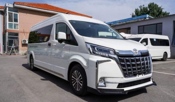 豐田海獅7座商務(wù)車(chē)價(jià)格 售價(jià)52萬(wàn)元起（全款落地58.22萬(wàn)）