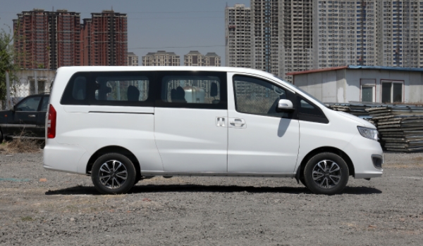 五萬以下的七座商務(wù)車 五菱佳辰、菱智、瑞風(fēng)M3值得購買