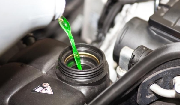 冷卻液和防凍液一樣嗎 是一樣的（冷卻液全稱防凍冷卻液）