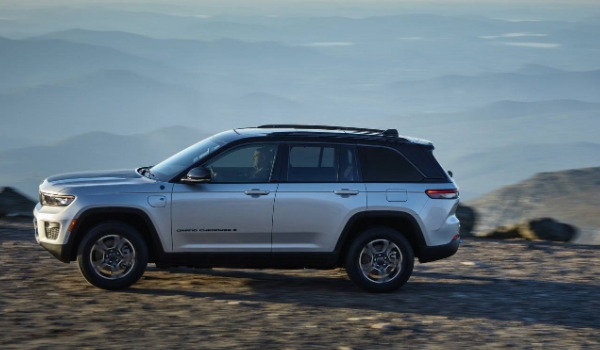 jeep是哪個國家的品牌 是美國的汽車品牌（主要生產(chǎn)越野車為主）