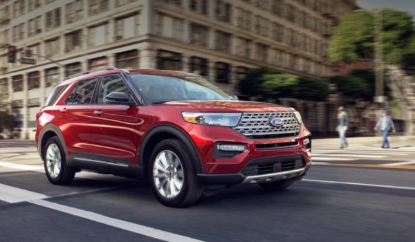 轎車和suv哪個好 各有好處（轎車舒適度高/suv空間大、通過性好）