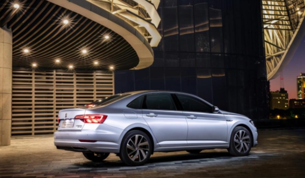 朗逸和速騰哪個好 速騰更好（外觀顏值高、動力充足、空間寬敞）