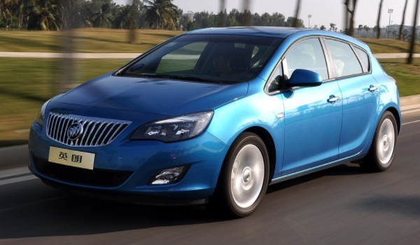 別克英朗怎么樣 油耗低、性能好（百公里油耗6L）