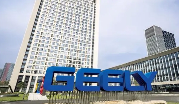 吉利汽車怎么樣 性價比高、發(fā)動機動力充沛、車型眾多（售價合理）