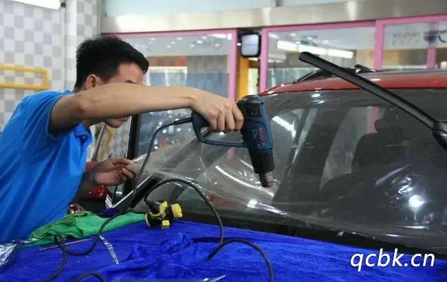 汽車(chē)貼膜注意事項(xiàng)有哪些