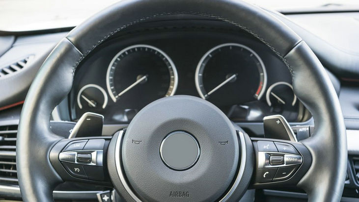 方向盤(pán)換擋撥片是干嘛的