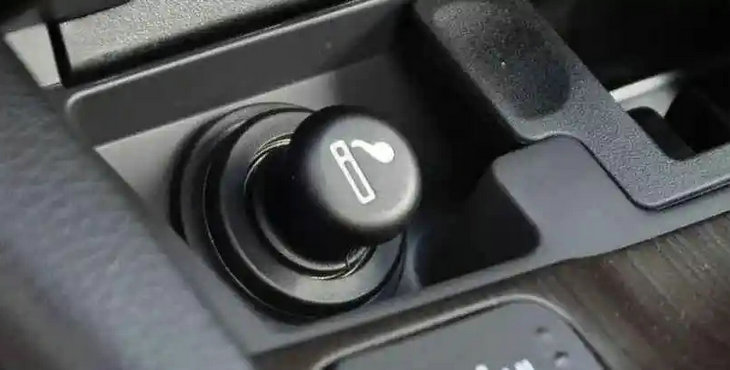 車載點(diǎn)煙器怎么使用
