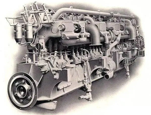 內(nèi)燃機是誰發(fā)明的