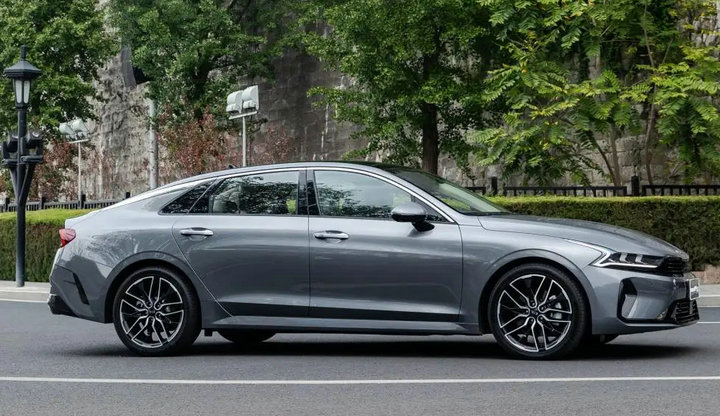 起亞k5混動版怎么樣值得入手嗎