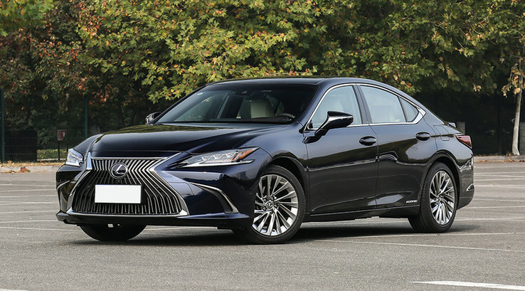 雷克薩斯es300h混動(dòng)真實(shí)油耗多少