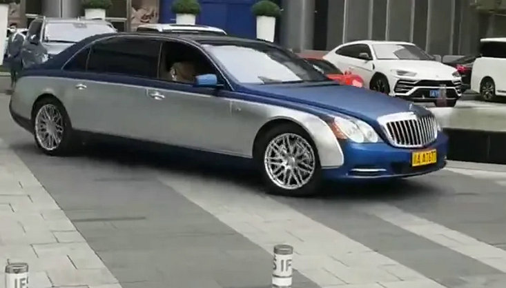 邁巴赫為什么掛黃牌