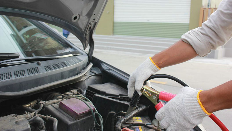 給別人搭電會損壞自己電瓶嗎