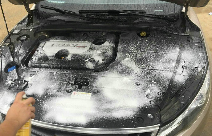 發(fā)動機艙可以用水槍沖洗嗎