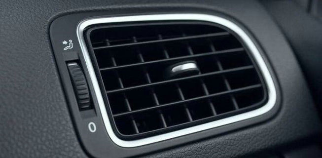 開空調發(fā)動機輕微抖動怎么回事