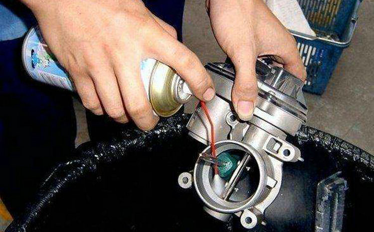 節(jié)氣門(mén)清洗多久做一次合適