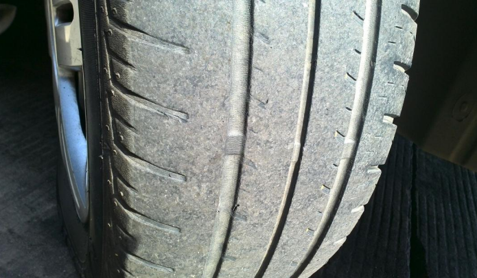 汽車(chē)輪胎能跑幾萬(wàn)公里