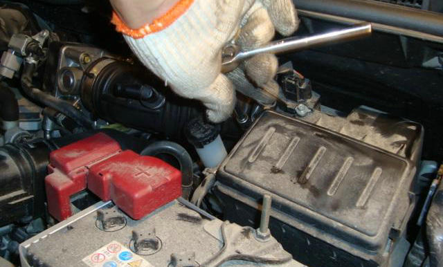 發(fā)動(dòng)機(jī)燃燒室積碳怎么清洗