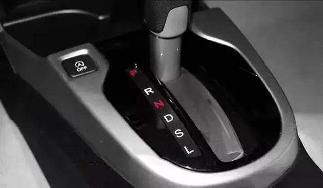 自動(dòng)擋車(chē)檔位P R N D L介紹