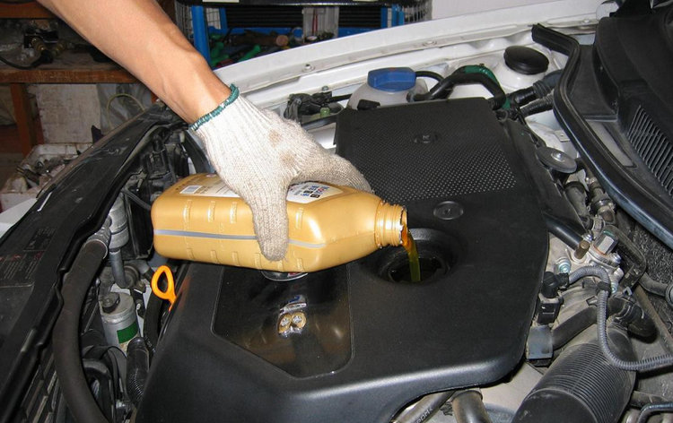 機(jī)油加多了半升對(duì)車子有什么影響