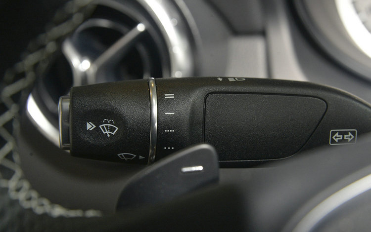 奔馳雨刷怎么打開(kāi)