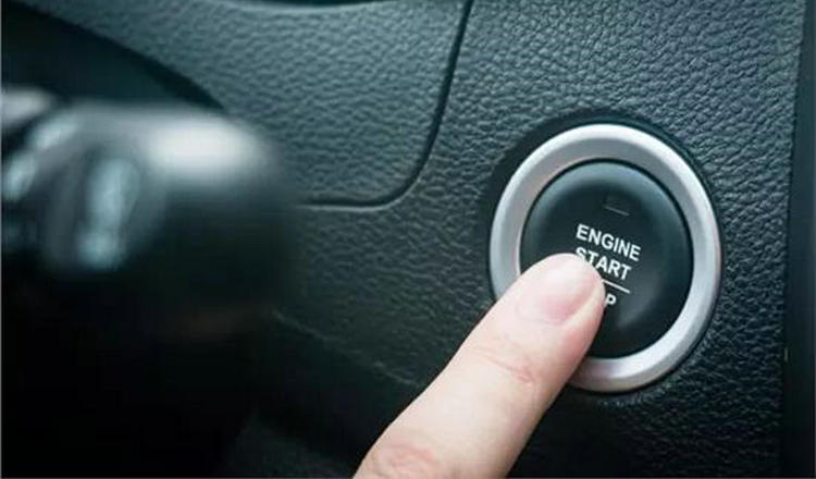 汽車(chē)啟動(dòng)后有噠噠噠的聲音怎么回事