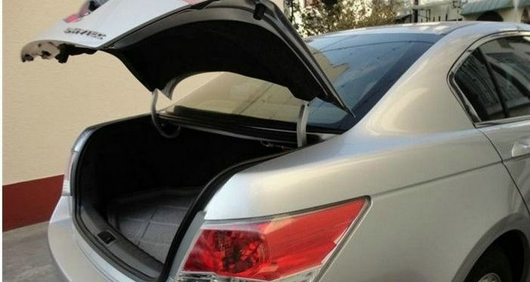 suv后備箱怎么自動(dòng)彈開