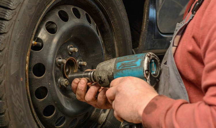 車輛輪胎抖動是什么原因