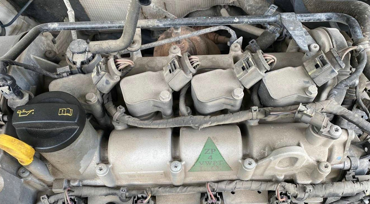 火花塞老化對(duì)車有什么影響