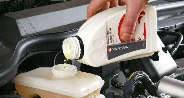 剎車(chē)油臟了會(huì)對(duì)剎車(chē)有影響嗎