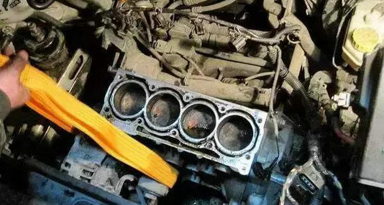 脈沖清洗積碳對發(fā)動機(jī)有影響嗎