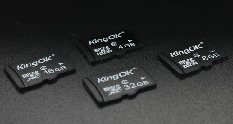 行車記錄儀內(nèi)存卡拔了還有記錄嗎