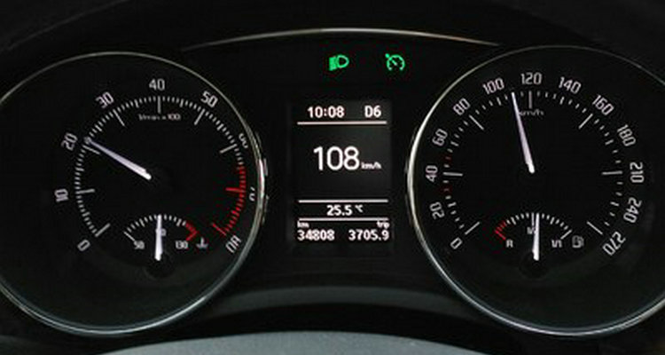 汽車開到120碼以上車身抖動原因