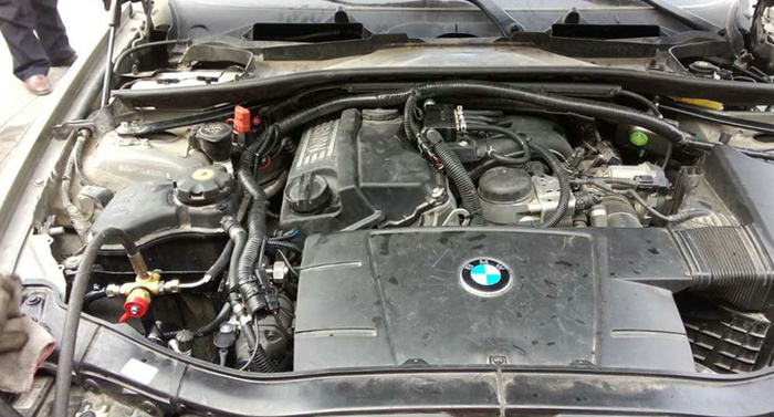 車子保養(yǎng)需要帶什么資料去