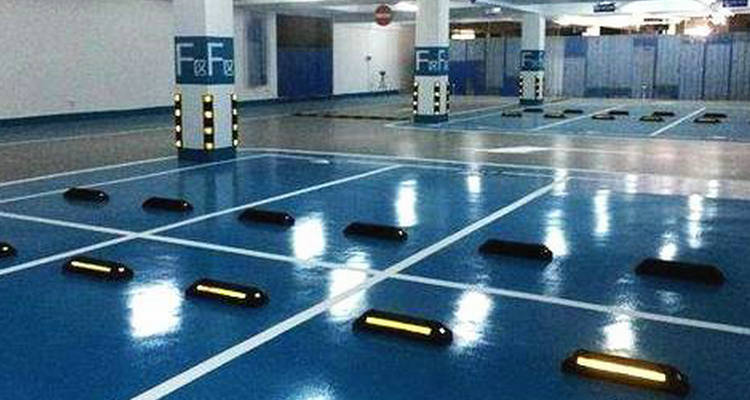 產(chǎn)權(quán)車位與人防車位買哪個好