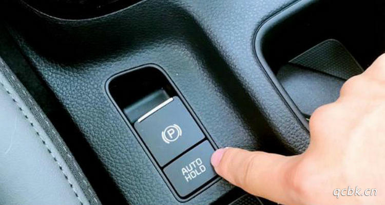 自動(dòng)擋剎車失靈可以拉電子手剎嗎