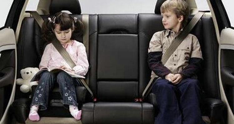 開(kāi)車(chē)后排不系安全帶怎么處罰