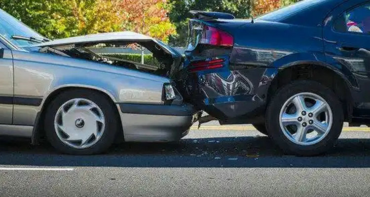 車子被別人追尾了怎么辦