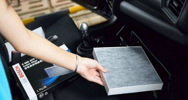 汽車空調(diào)怎么保養(yǎng)和維護(hù)