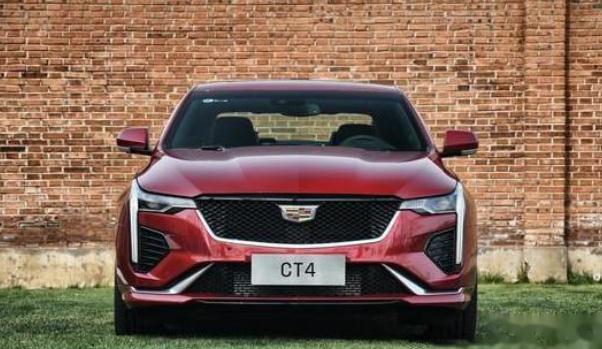 凱迪拉克CT4豪華型，顏值高油耗低（顏值控的選擇）