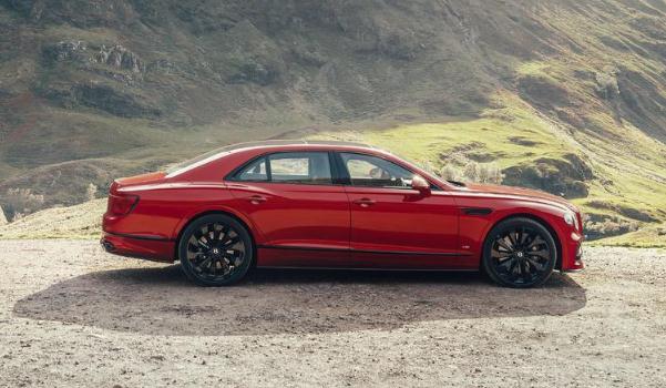 賓利飛馳V8售價，國內(nèi)售價251.8萬元（價格就是財(cái)富象征）