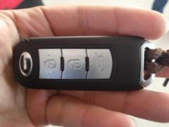 遙控鑰匙外有機(jī)關(guān)內(nèi)有乾坤 傳祺ge3鑰匙沒電怎么啟動(dòng)