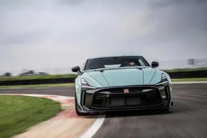 gtr是什么車，日產(chǎn)公司推出的一款跑車